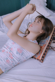 皇上撞着太子妃的秘密的小说